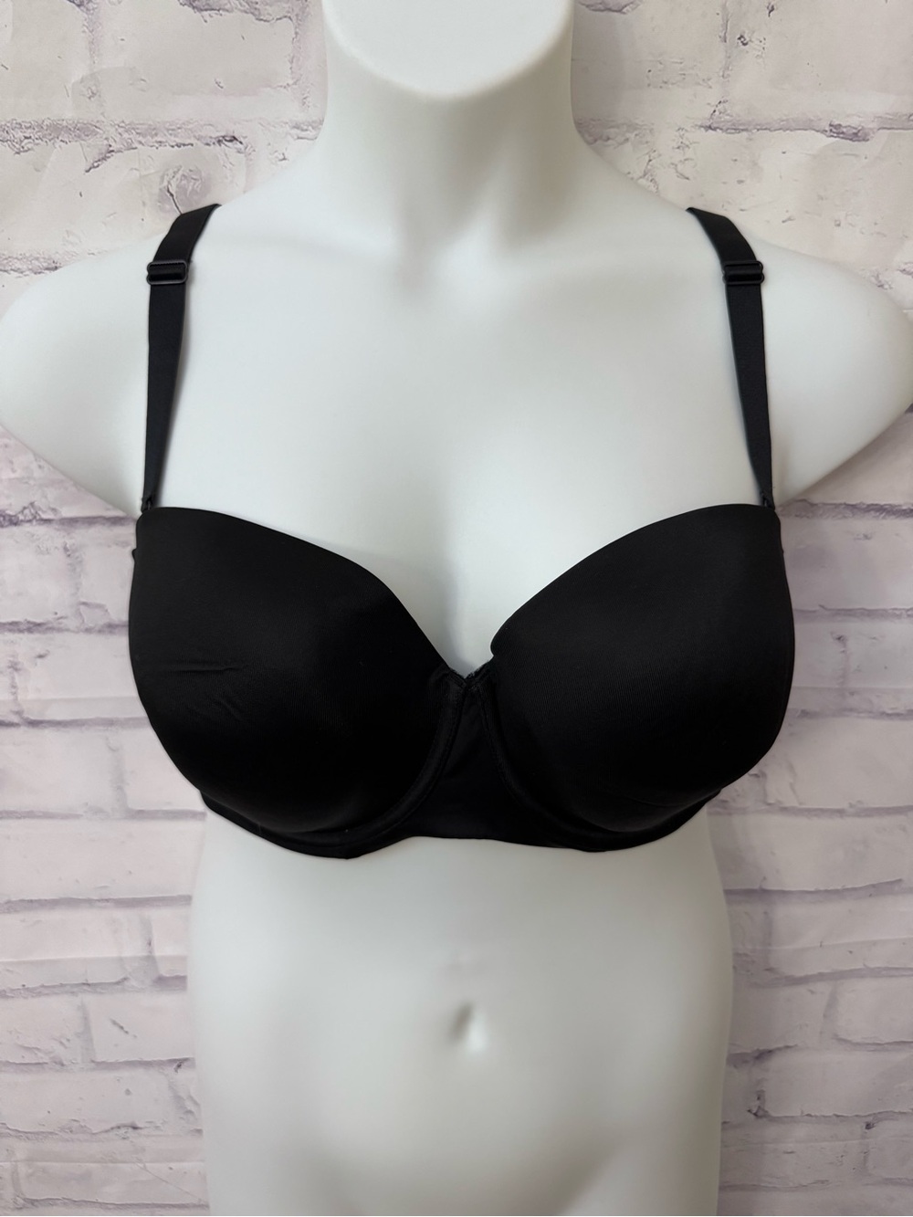 Cacique Plus 40DDD Bra Smooth Lightly Lined Strapless Multi Way Black Underwire